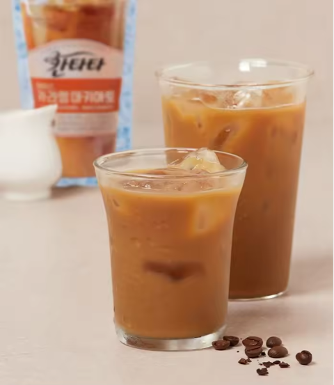 Sweet, Smooth, and Irresistibly Creamy – Lotte Cantata Macchiato Iced Caramel Coffee