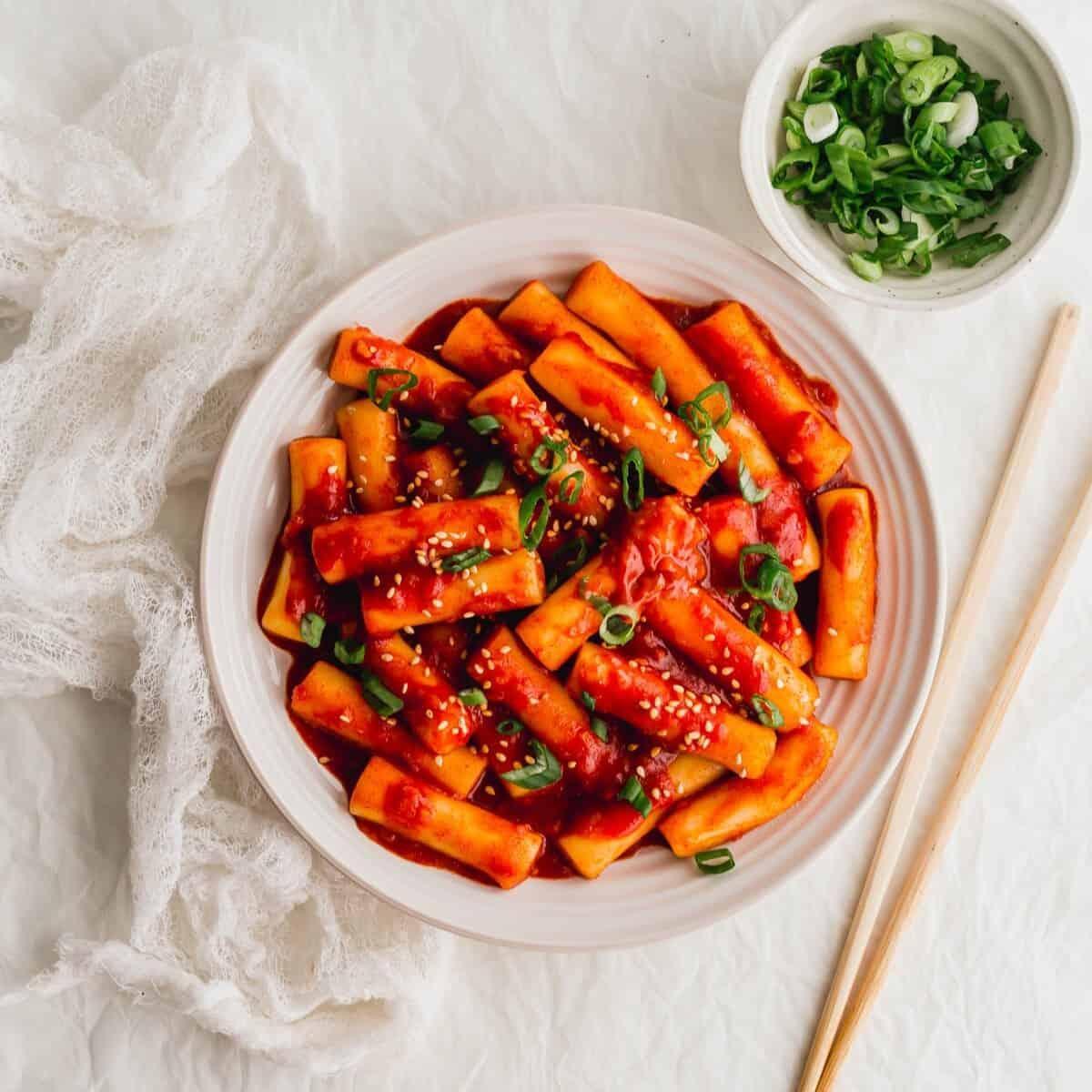 Wonderpokki Spicy Topokki Rice Cake - 1 Cup Wonderpokki gbuy-ae.myshopify.com wonderpokki-spicy-topokki-rice-cake-1-cup